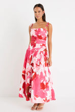 Load image into Gallery viewer, Among The Brave Royalty Stretch Cotton Pleated Maxi Dress - White Poppy Floral
