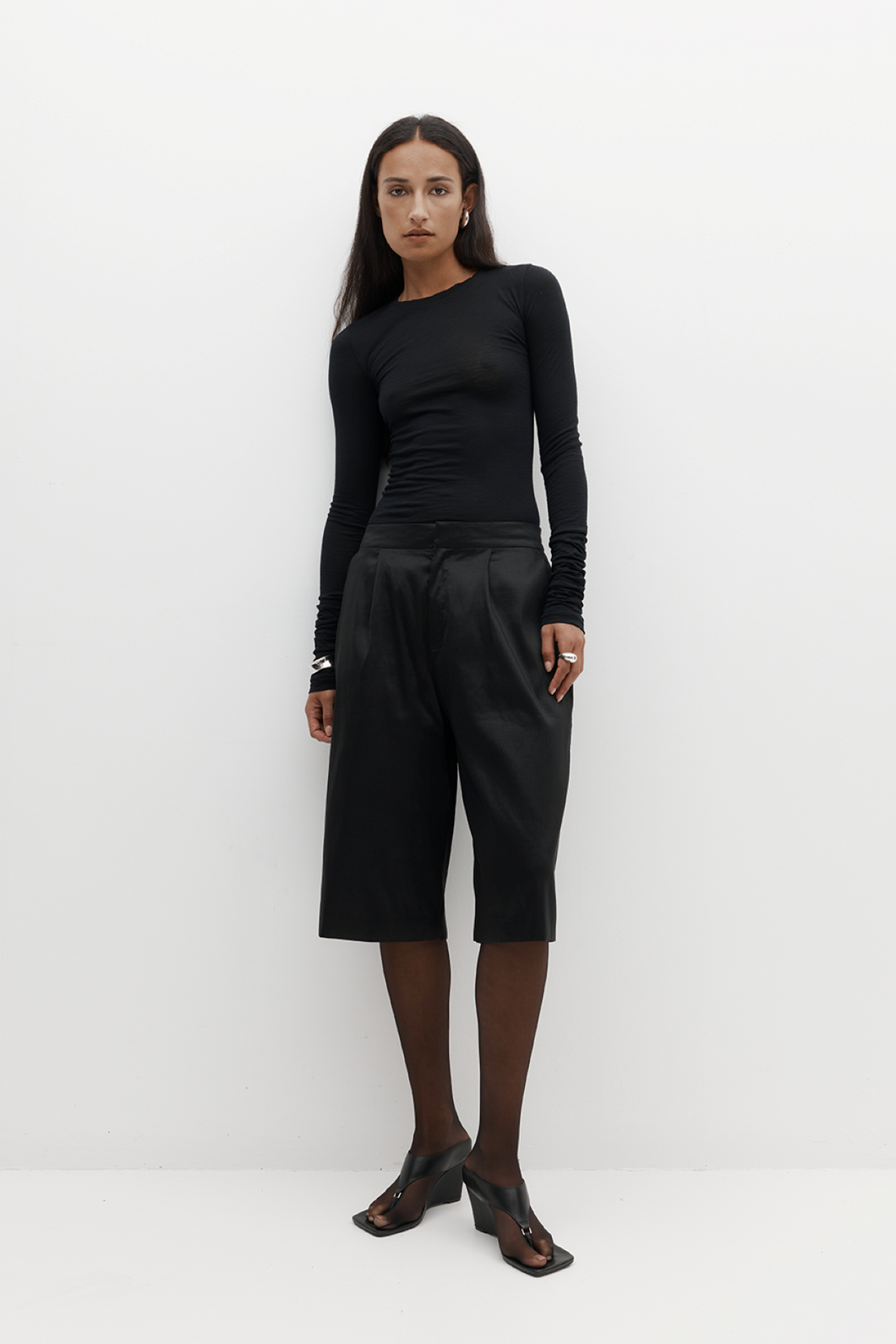 Rebe Ruched Long Sleeve Tee - Black | PRE ORDER Arriving June Hyde Boutique