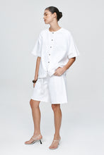 Load image into Gallery viewer, Marle Short Sleeve Seam Shirt - Blanc

