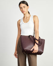 Load image into Gallery viewer, Saben Tilbury Shoulder Bag - Merlot + Bronze Hyde Boutique
