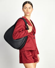 Load image into Gallery viewer, Saben Hana Shoulder Bag - Black Bubble Hyde Boutique
