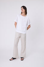 Load image into Gallery viewer, Marlow Sable Linen Top - White
