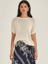 Load image into Gallery viewer, Sills Richmond Boxy Tee - Champagne
