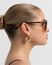 Load image into Gallery viewer, Banbé The Cyrus - Amber Tort-Yellow Arriving Mid-End October Sunglasses Hyde Boutique
