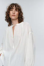 Load image into Gallery viewer, Marle Valerie Top - Ivory Hyde Boutique

