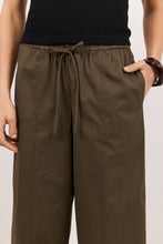 Load image into Gallery viewer, Ivy + Jack Transit Pull On Waist Tie Barrel Leg Pants - Olive Hyde Boutique
