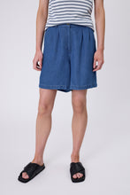 Load image into Gallery viewer, Marlow Vista Bermuda Short - Mid Wash

