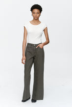 Load image into Gallery viewer, Marle Wide Leg Jean - Rosemary Hyde Boutique
