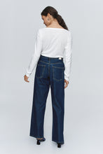 Load image into Gallery viewer, Marle Wide Leg Jean - Washed Indigo Hyde Boutique
