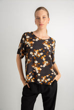 Load image into Gallery viewer, Nyne Bow Top - Flora Print  Hyde Boutique   
