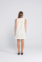 Load image into Gallery viewer, Thing Thing Effortless Dress - Creamy Daisy
