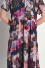 Load image into Gallery viewer, Juliette Hogan Darcy Tunic - Dreamscape Hyde Boutique
