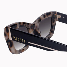 Load image into Gallery viewer, Valley Eyewear Delancey - Cookie Tort with Gold Metal / Black Gradient Lens Hyde Boutique

