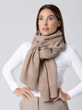 Load image into Gallery viewer, Dark Hampton The Clements Wool Scarf Hyde Boutique
