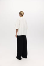 Load image into Gallery viewer, Harris Tapper Gibson T-Shirt - White Hyde Boutique
