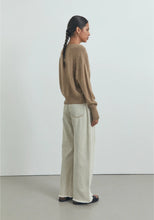 Load image into Gallery viewer, Viktoria &amp; Woods Hart Merino Cardigan - Wicker Marl Hyde Boutique
