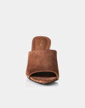 Load image into Gallery viewer, Alias Mae Rhita Heel - Mocha Suede
