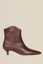 Load image into Gallery viewer, Zoe Kratzmann Implicit Boot - Currant Leather Shoes > Women > Footwear > Boots > Ankle Boots > Heeled Ankle Boots > Zoe Kratzmann Hyde Boutique

