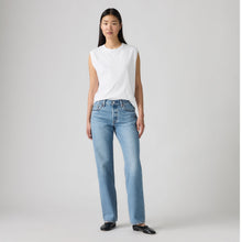 Load image into Gallery viewer, Levi's 501 '90s Jeans in In Love With You wash, front view on model
