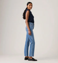 Load image into Gallery viewer, Levi’s Wedgie Straight Jeans - Dance Around
