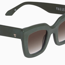 Load image into Gallery viewer, Valley Eyewear Brigada - Matte Army Green / Brown Gradient Lens Hyde Boutique
