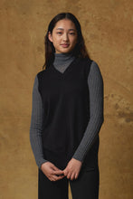 Load image into Gallery viewer, Standard Issue Merino Vest - Black  Hyde Boutique   
