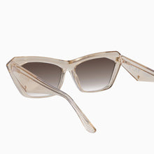 Load image into Gallery viewer, Valley Eyewear Piaf - Champagne w. Gold Metal / Brown Gradient Lens Hyde Boutique
