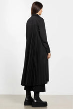 Load image into Gallery viewer, Repertoire Pierre Long Pleated Shirt - Black  Hyde Boutique   
