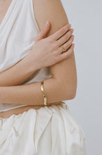 Load image into Gallery viewer, Porter Wiggle Bangle - Gold (Arriving 20th Feb) Hyde Boutique
