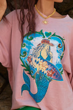 Load image into Gallery viewer, Sabbi The Resting Beach Face Tee - Pink Apparel > Women > Clothing > Shirts &amp; Tops > Tops > T-Shirts > Sabbi Hyde Boutique
