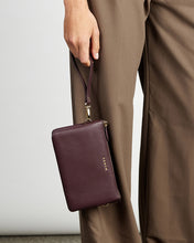 Load image into Gallery viewer, Saben Tilly Crossbody - Merlot Hyde Boutique
