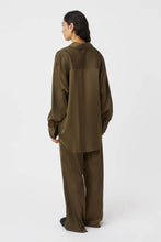 Load image into Gallery viewer, Camilla and Marc Shoal Shirt - Olive Hyde Boutique
