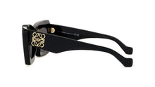 Load image into Gallery viewer, LOEWE Anagram LW40145I Sunglasses - Shiny Black/Smoke Eyewear Loewe
