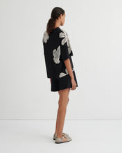 Load image into Gallery viewer, Kowtow Oversized Boxy Tee - Monochrome Floral Hyde Boutique
