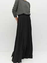 Load image into Gallery viewer, Juliette Hogan Evangeline Skirt - Black Hyde Boutique
