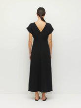 Load image into Gallery viewer, Juliette Hogan Tove Dress Luxe Suiting - Black Hyde Boutique

