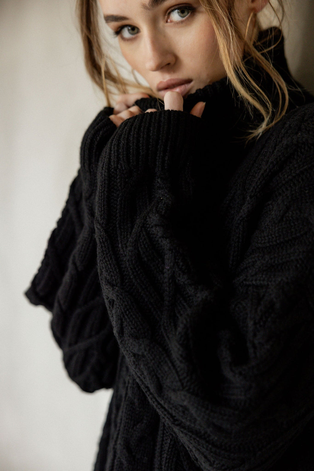 Mazu You Saw Me Knit Sweater - Black Hyde Boutique